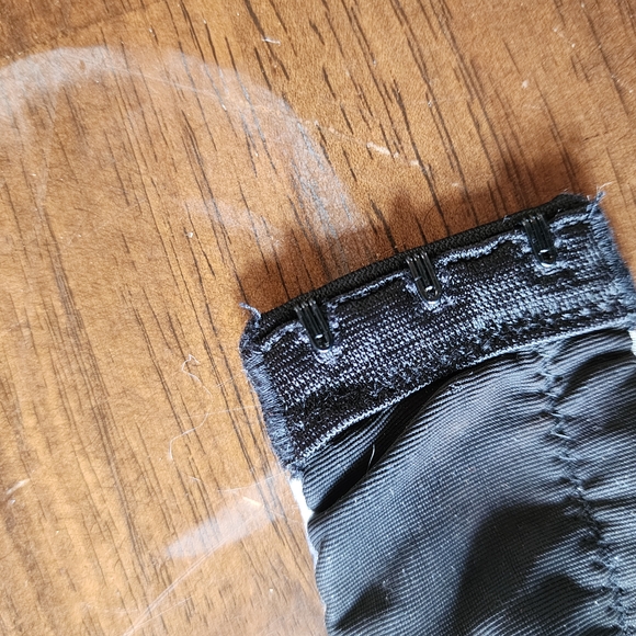 Bombshell Strapless Bra - Picture 5 of 6